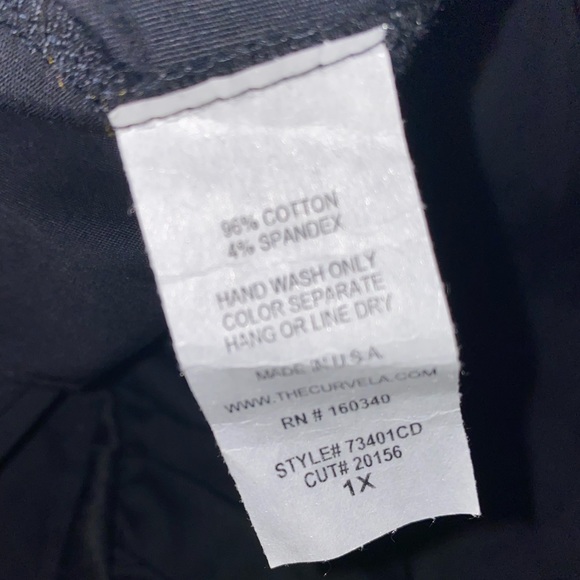 Ruffled up - Picture 5 of 5